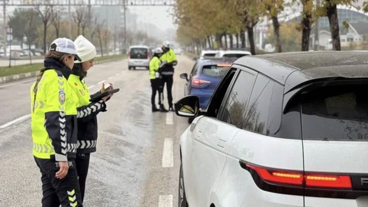 Bayram yolculuğuna çıkacaklar dikkat: Trafikte yeni hız cezaları yürürlükte