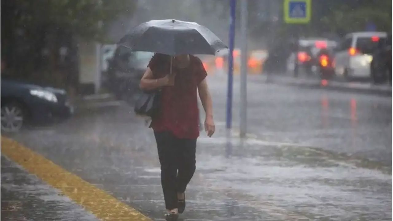Ramazan Bayramı’nda hava değişiyor: Meteoroloji’den sağanak ve fırtına uyarısı