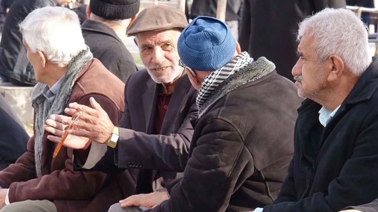 Emeklilere PTT’den 14.000 TL ek ödeme