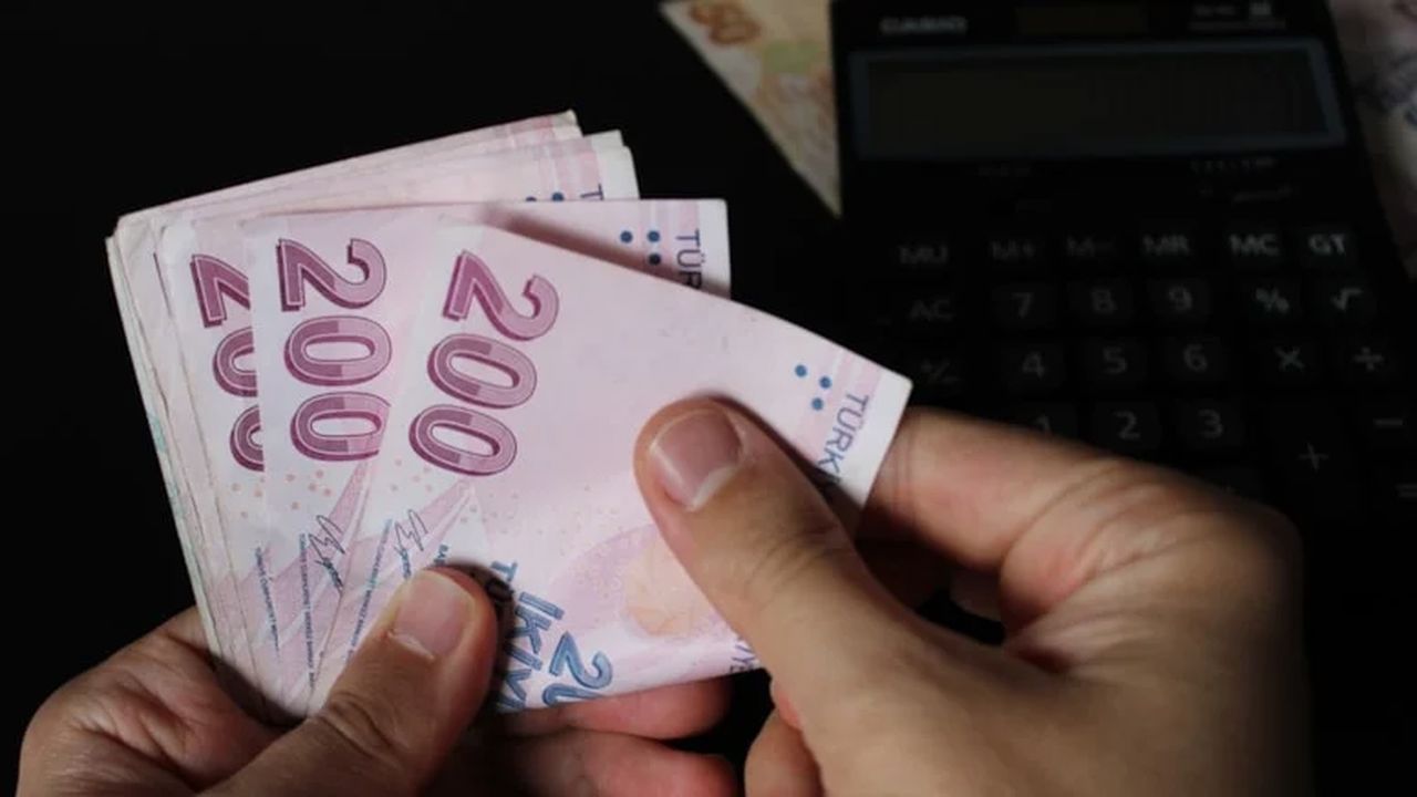 Emekli maaşları için seyyanen zam geliyor: SGK uzmanı tarih verdi